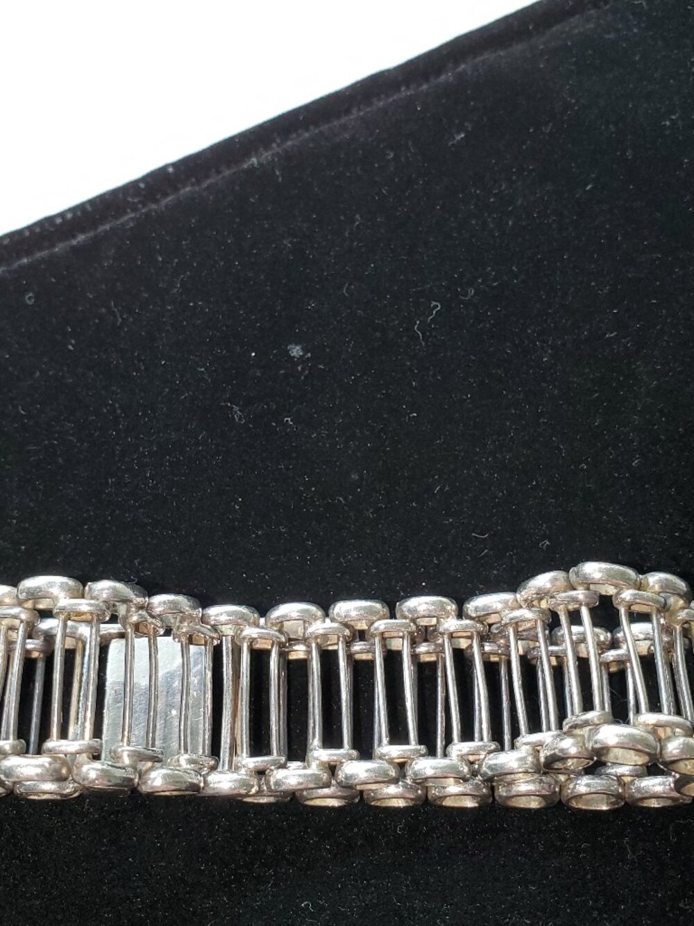 STERLING SILVER UNUSUAL BRACELET